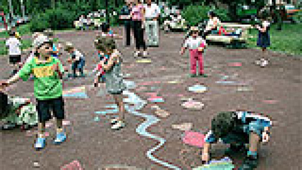 Children at Danube Day event